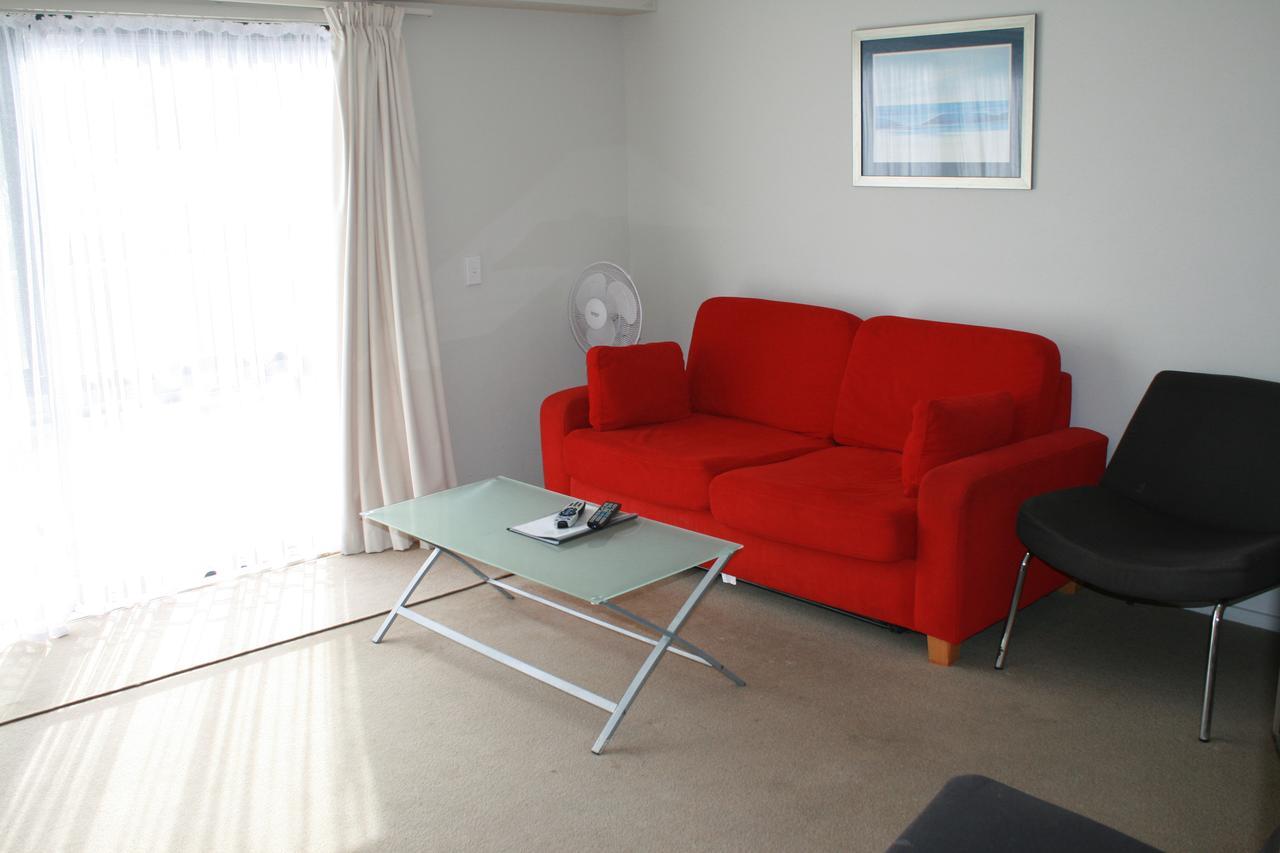 Atlas Suites And Apartments Mount Maunganui Exterior photo